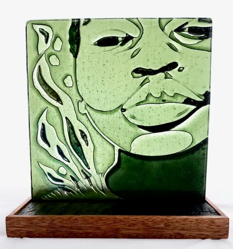 La Femme au Vert fused glass sculpture