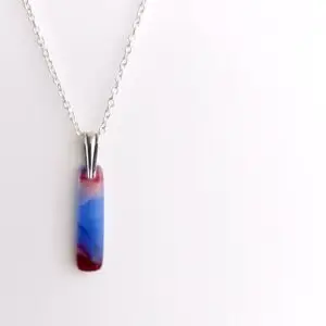 Columbine pendant with chain front